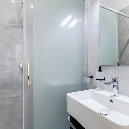 Apartment Bdc - The Boss: Stunning 2-bdr @termini *